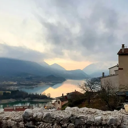 بيت للعطل La Porticina Incantevole Vista A *